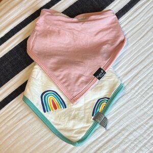 Kyte BABY Pink and Cream Rainbow Bib Set